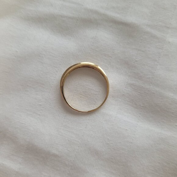 Diamond Womens 10k Yellow Gold Band - Picture 9 of 12